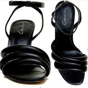 Bobbie ankle straps sandal